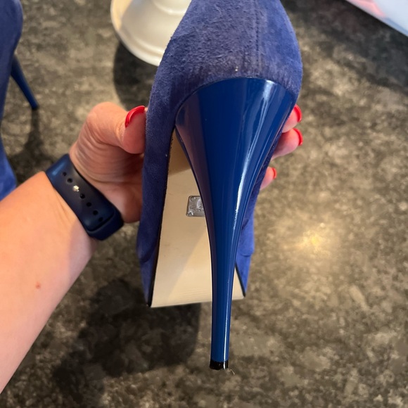 Bakers Woman's Blue Suede Stiletto Platform Heels - Picture 6 of 9